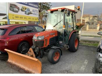 Kommunaltraktor KUBOTA