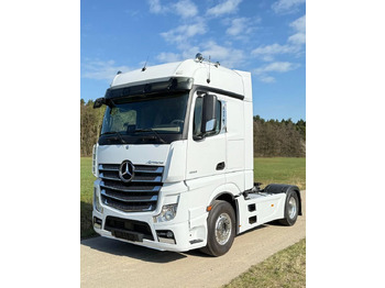 Dragbil MERCEDES-BENZ Actros 1845