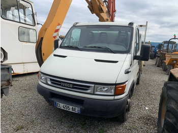 Transportbil med tippflak IVECO