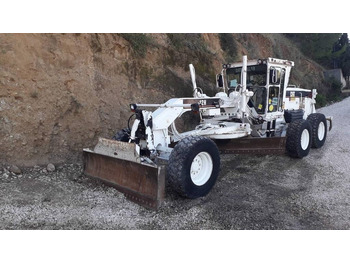Väghyvel CATERPILLAR 12H
