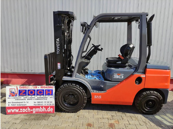 Dieseltruck TOYOTA FDF 30