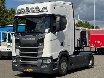 Dragbil SCANIA S 450