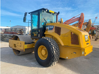 Vält CATERPILLAR CS64B