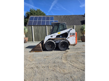 Kompaktlastare/ Slirstyrda lastare BOBCAT S130