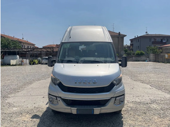 Minibuss IVECO Daily
