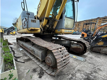 Grävmaskin NEW HOLLAND E215B