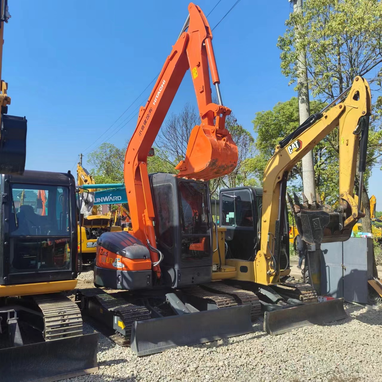 Minigrävmaskin HITACHI ZX55