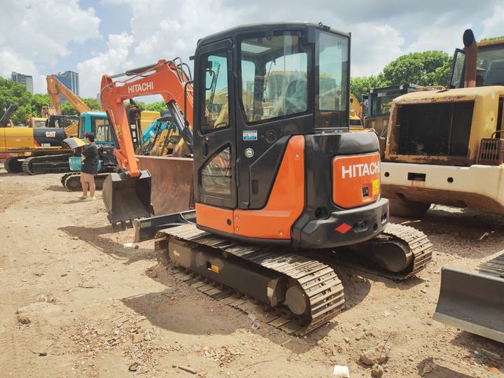 Minigrävmaskin HITACHI ZX55