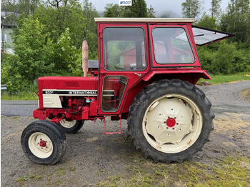 Traktor INTERNATIONAL