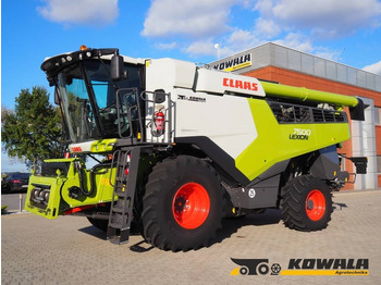 Skördetröska CLAAS Lexion 750