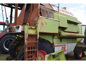 Skördetröska CLAAS Dominator 98