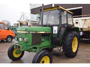 Traktor JOHN DEERE 1640