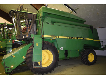 Skördetröska JOHN DEERE 2064