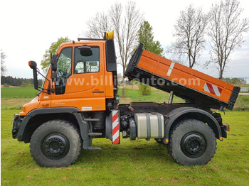 Tippbil lastbil UNIMOG U400
