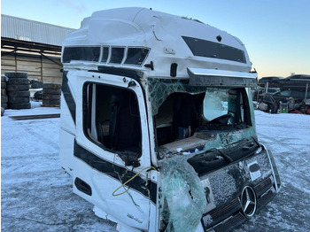 Hytt och interiör Mercedes-Benz Actros MP4: bild 2