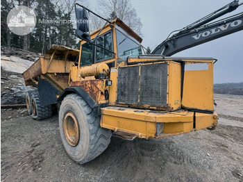 Ramstyrd dumper VOLVO A25C