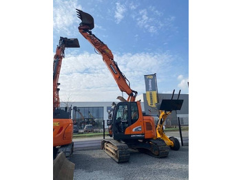 Bandgrävare DOOSAN DX140LCR-5