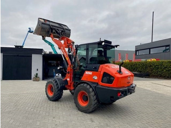 Hjullastare KUBOTA R090