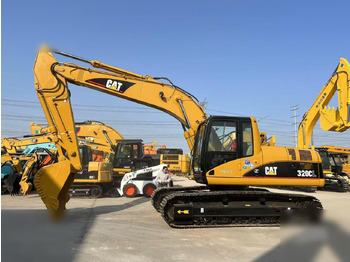 Bandgrävare CATERPILLAR 320CL
