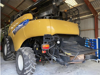 Skördetröska New Holland CR9090 35 fod VF bord og 4wd mm.: bild 4