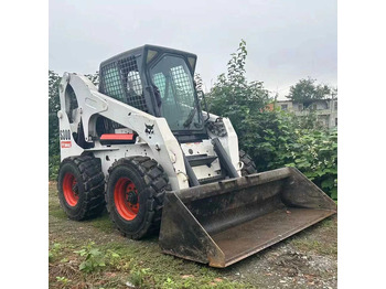 Kompaktlastare/ Slirstyrda lastare BOBCAT S300