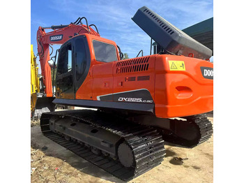 Grävmaskin DOOSAN DX225