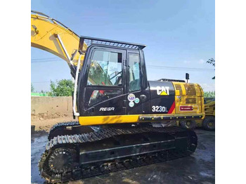 Bandgrävare CATERPILLAR 323DL