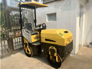 Vält BOMAG