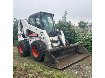 Kompaktlastare/ Slirstyrda lastare BOBCAT S300
