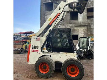 Kompaktlastare/ Slirstyrda lastare BOBCAT S300