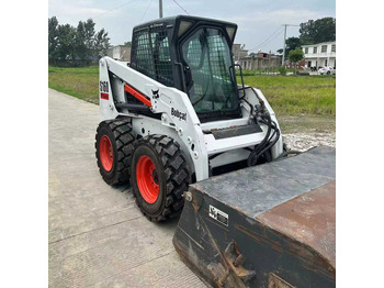 Kompaktlastare/ Slirstyrda lastare BOBCAT S160