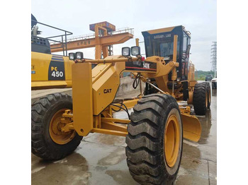 Väghyvel CATERPILLAR 140K