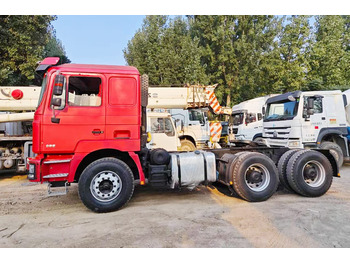 Dragbil SHACMAN Used Shacman F3000 Truck Head for Sale in Mali: bild 2