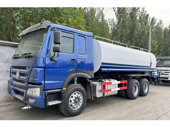 Tankbil SINOTRUK HOWO