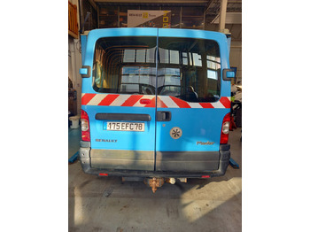 Skåpbil RENAULT MASTER H1/L1 - Véhicule utilitaire Diesel - DCI 100 - Fourgon tôlé H1/L1 - Centralisation - Vitres électriques- Boite 6 vitesses - Attache remorque - Intérieur doublé en bois.: bild 5