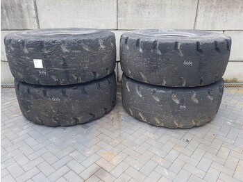 Däck GOODYEAR