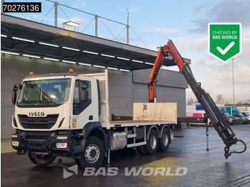 Flakbil IVECO Trakker