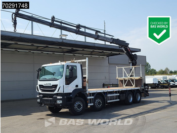 Flakbil IVECO Trakker