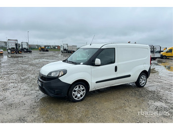 Små skåpbil FIAT Doblo Cargo