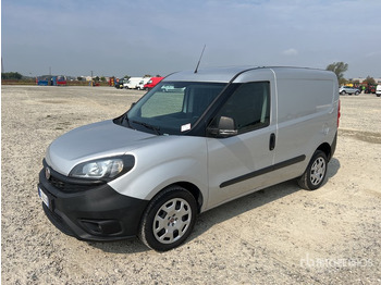 Små skåpbil FIAT Doblo Cargo