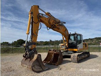 Bandgrävare LIEBHERR R 916
