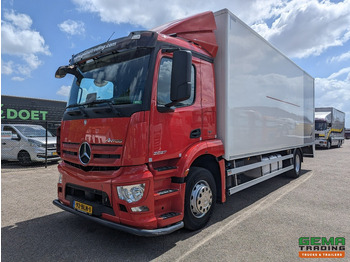 Lastbil med skåp MERCEDES-BENZ Antos