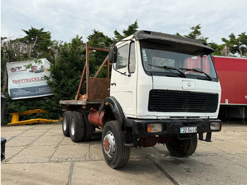 Flakbil MERCEDES-BENZ SK 2628