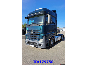 Dragbil MERCEDES-BENZ Actros 1843