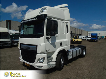 Dragbil DAF CF 440