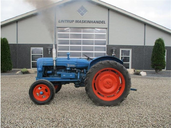 Leasa Fordson Major Diesel traktor  Fordson Major Diesel traktor: bild 1