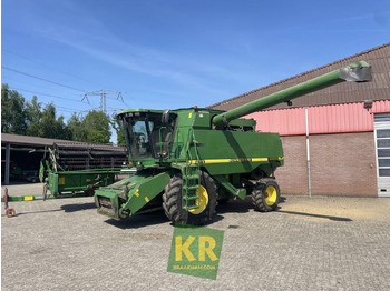 Skördetröska JOHN DEERE