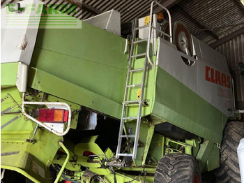 Skördetröska CLAAS Lexion 460