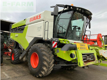 Skördetröska CLAAS Lexion