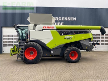 Skördetröska CLAAS Lexion